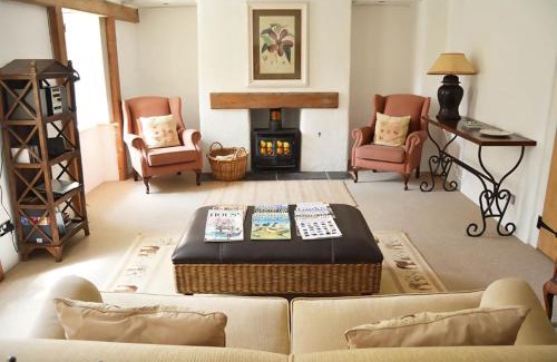 Helston Casa | Bonython Farmhouse
