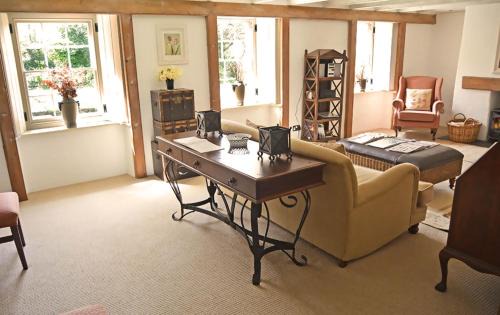 Helston Casa | Bonython Farmhouse