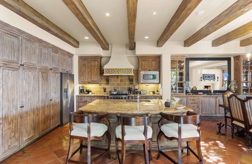Ampliación Juárez Villa | BOOK 2, GET 1 FREE! 4-BD Beachfront Villa with Private Pool in Cabo San Lucas