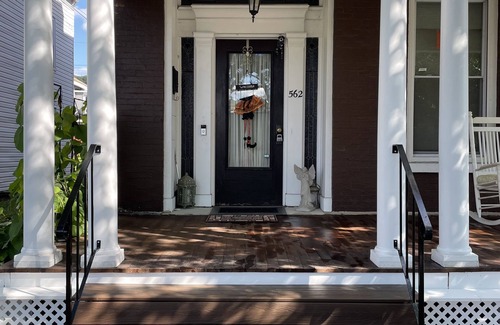 Newtonville Casa | SINGLE FAMILY HOME NOT FOR RENT
