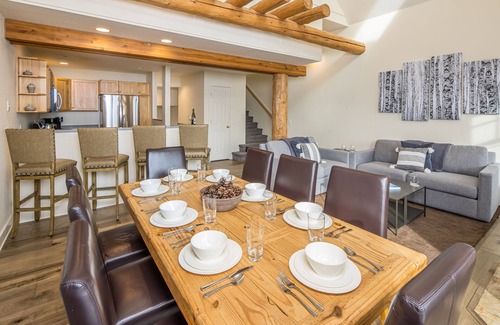 Saddle Ridge Casa | Explore Big Sky This Summer! Ski-in, Ski-out Townhome with Private Hot Tub