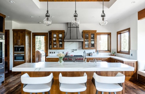Spanish Peaks Casa | Book a Summer Getaway Today! Luxurious Estate Home Comfortably Sleeps Up to 12 Guests
