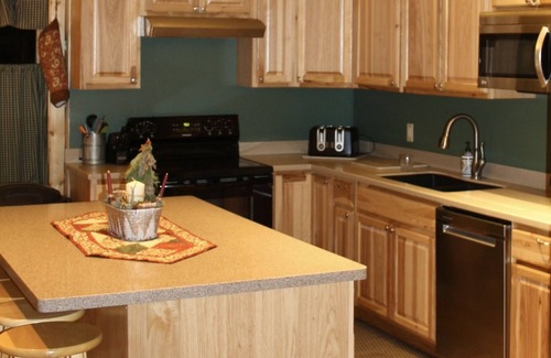 Gardiner Cabina | Yellowstone River Lodge 2 - Capacidad 18 - 10 millas a la entrada de Yellowstone!