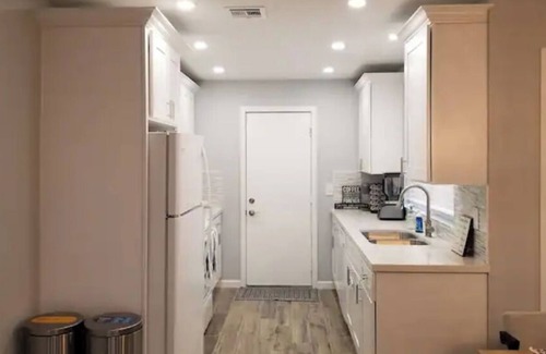 Merced Casa | Book it and Love it! HGTV Looking Home