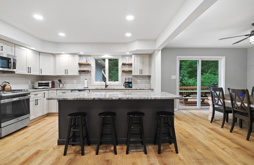 Pocono Pines Casa | Book that Family Trip! Our home is just what you're looking for!
