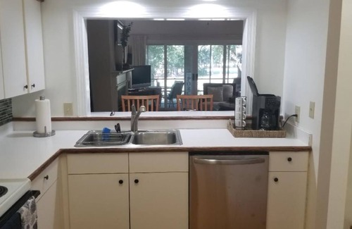 Pawleys Island Condominio | Book with an owner not a management company-personalized service! Great reviews