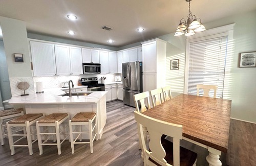 Galveston Cabaña | Recientemente reformado y 4/4 Cottage En Pointe West