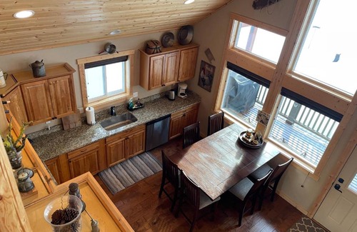 Cle Elum Casa | Book your Summer Dates Now Cozy Cabin in the Woods