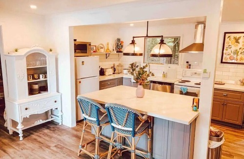 Baysville Cabaña | Booking Ahead To Fall. Come see the Amazing Colors