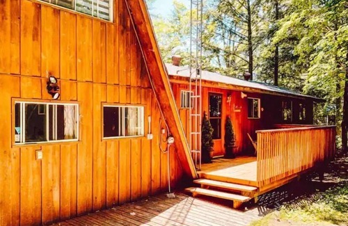 Baysville Cabaña | Booking Ahead To Fall. Come see the Amazing Colors