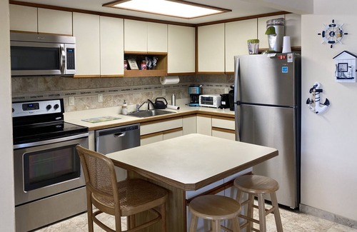 South Seaside Park Condominio | Booking winter 23-24 1 Block from the beach !Call 908-304-3667