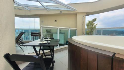 Pompeia Apartamento | BookSantos - Estanconfor 2701 Jacuzzi & Vista Mar