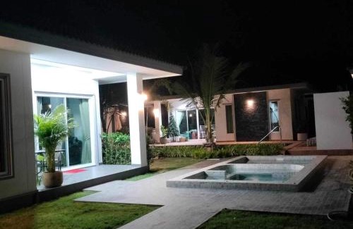 Rayong Casa | Boon Mee Resort