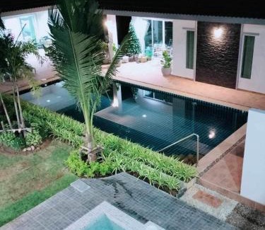 Rayong Casa | Boon Mee Resort
