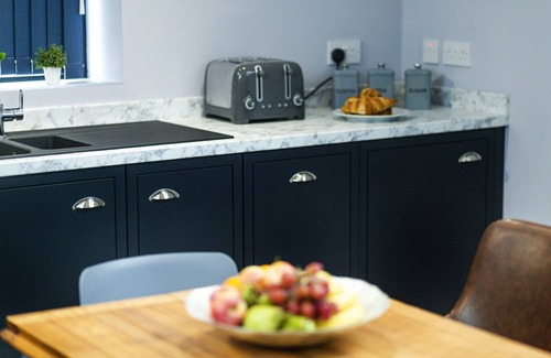 Wakefield Casa | BOOTique House - Luxury Group Accommodation for 12