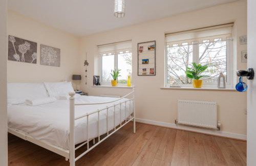 Bootle Casa | Bootle Haven - 2BD Retreat with Garden