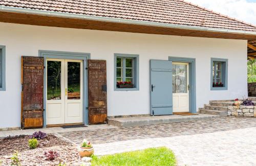 Tolcsva Apartamento | Bor-Kő Udvarház