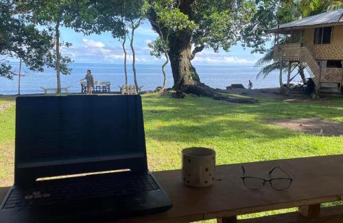 Mambajao Cama Y Desayuno | Borbon's Treehouse By the Sea