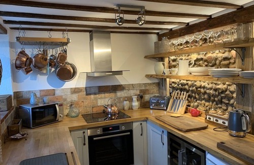 Briston Cabaña | Border Cottage is the perfect couple's escape to the North Norfolk countryside.