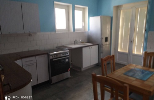 Saint-Ambroix Cabina | Bordering Ardèche, detached house for 6 people, 300 metres from village center