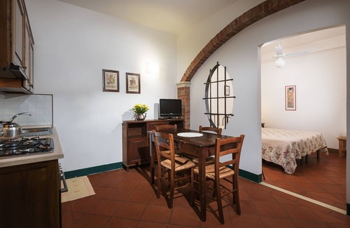 Acquaviva Apartamento | "Borghetto"