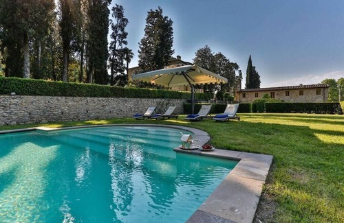 Vorno Villa | Retiro exclusivo para 26 personas con chef personal a solo 7 km de Lucca