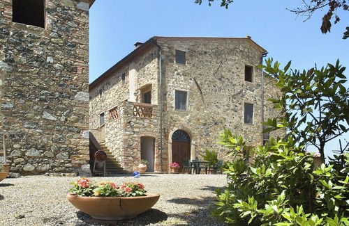 San Macario In Monte Apartamento | Borgo Cerbaiola by Interhome