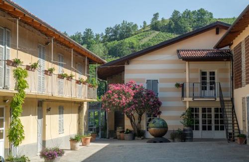 Loazzolo Casa | Borgo Isolabella - Wine & Vermouth Resort