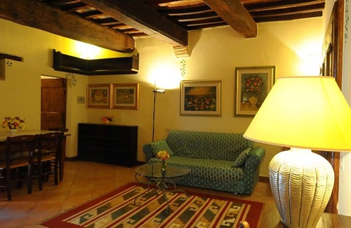 Solomeo Otro | Borgo Mandoleto - Country Resort & Spa | gelsomino