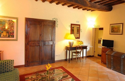 Solomeo Otro | Borgo Mandoleto - Country Resort & Spa | gelsomino