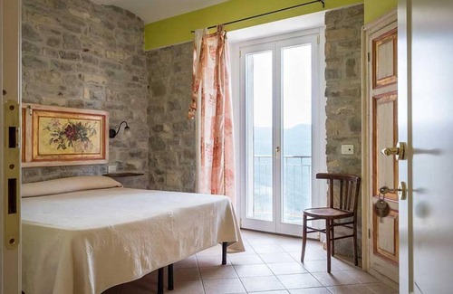 Agnone Cama Y Desayuno | Borgo San Pietro