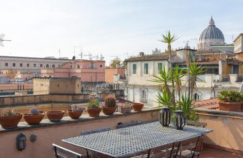 Rione XIV Borgo Apartamento | Borgo Vittorio Terrace by Rental in Rome