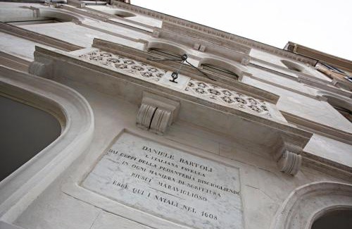 Ferrara Historic Centre Cama Y Desayuno | Borgoleoni 18 - Room and Breakfast