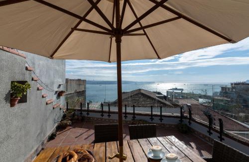 Kabatas Apartamento | Bosphorus view-Airport shutle-High Speed WIFI-Private parking