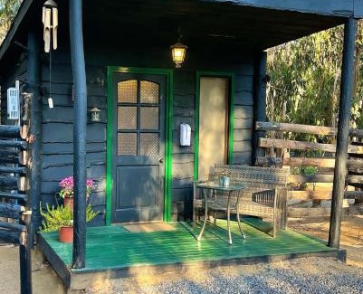 Algarrobo Cabina | Bosques de San José Lodge