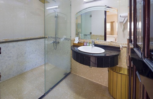 District 3 Hotel | Boss Palace Hotel