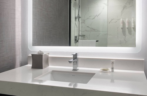 Prudential - St. Botolph Hotel | Boston Marriott Copley Place