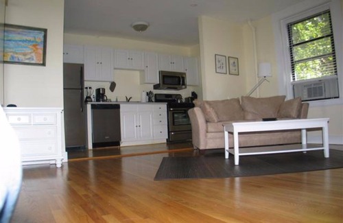 South End Apartamento | Boston South End, estudio del área Copley con una cama abatible tamaño queen Murphey
