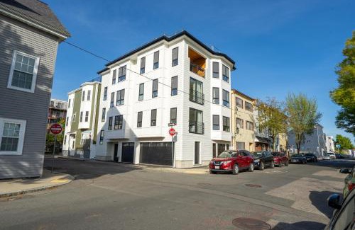 Jeffries Point Apartamento | Boston Skyline Stay 1BR with City Views