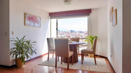 Cuenca Apartamento | Botanic Apartment- A solo 12 minutos del Centro
