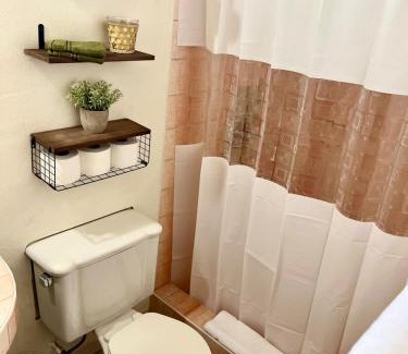 Buccoo Apartamento | Botanic Garden Suite, with views of the nylon pool