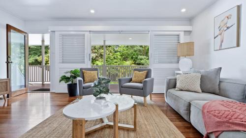 Edge Hill Casa | Botanica View Spacious Edge Hill Home with Pool and Views