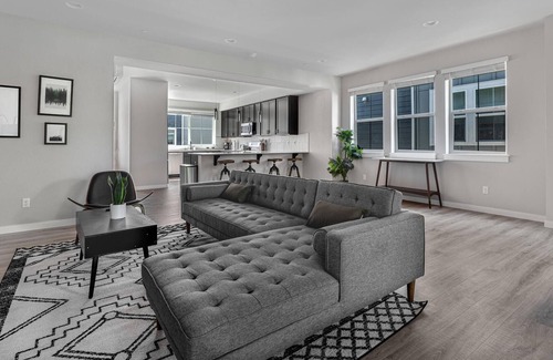 North Creek Apartamento | Bothell 4BR in The Ponds Complex + Pets OK