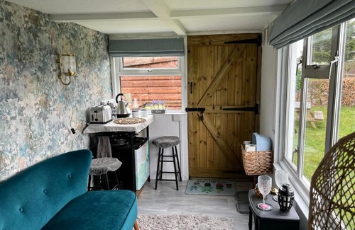 Little Kimble Otro | Bothy hut