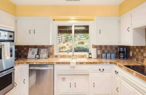 Bonsall Casa | Bottled Up in Bonsall-Trails and Horse Stables
