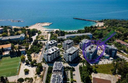 Saints Constantine and Helena Apartamento | Boutique luxury apartment Azur Deluxe resort On the beach