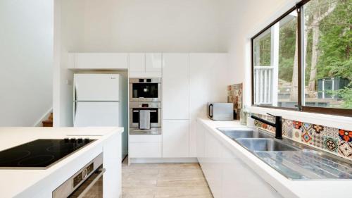 Killcare Casa | 'Bouddi Bush and Bay Retreat' by HolidayCo