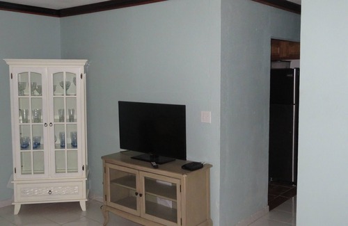 Nassau Casa | Bougainvilla Guest House