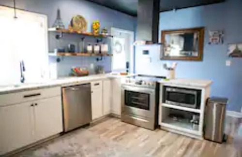 Gainesboro Apartamento | Bougie BeBe - Beautiful Apartment on the City Square