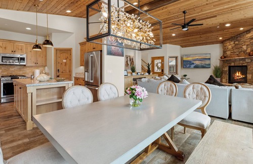 Boulder Bay Chalet De Esquí | Boulder Bay Chalet Lakefront